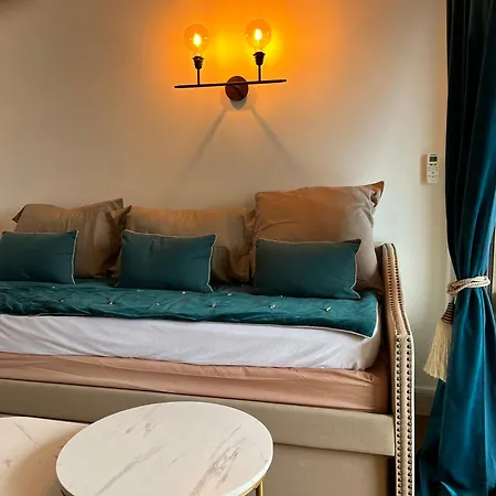 Superbe Vue Piscine Tennis Apartmán